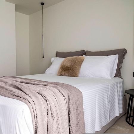 Rhotheon Suites In Ялисос Екстериор снимка