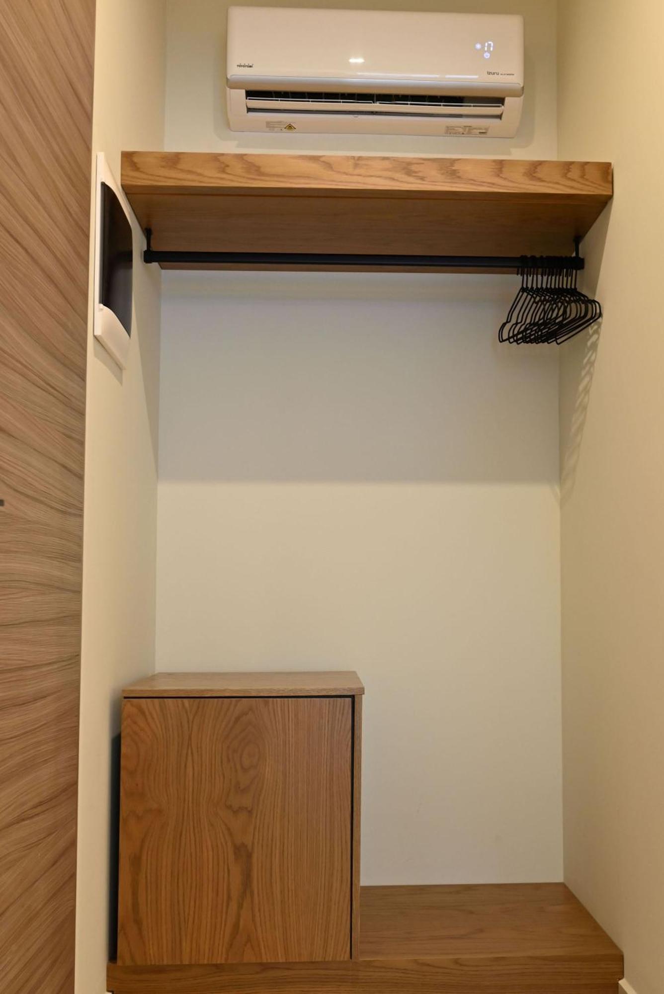 Rhotheon Suites In Ялисос Екстериор снимка