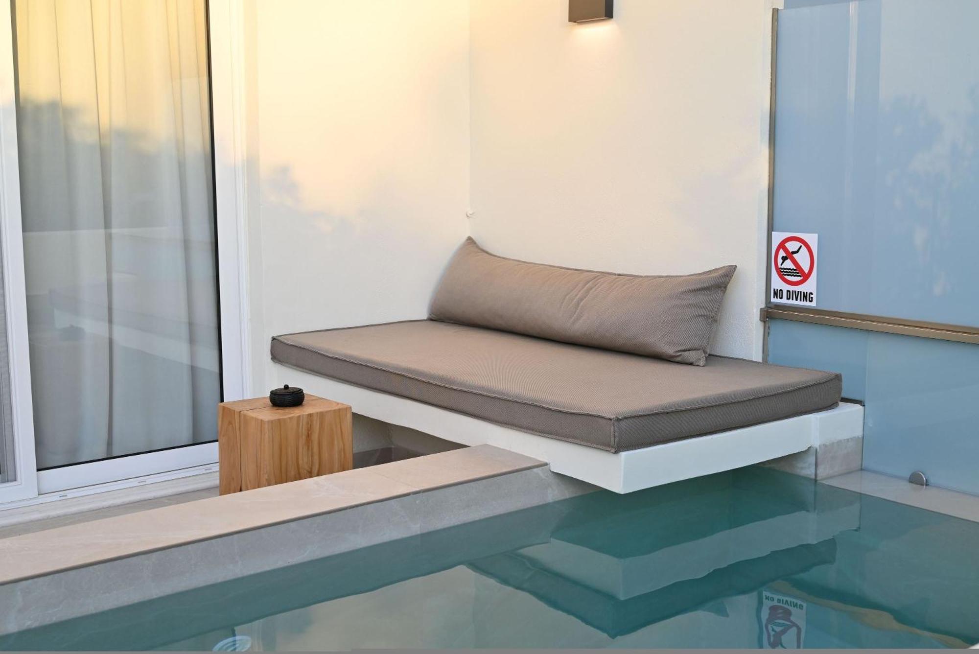 Rhotheon Suites In Ялисос Екстериор снимка